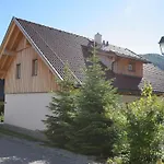 Schneeweiss * Mauterndorf (Salzburg)