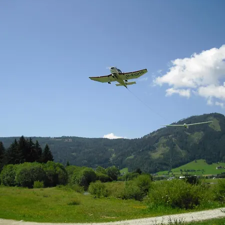 Schneeweiss * Mauterndorf (Salzburg)