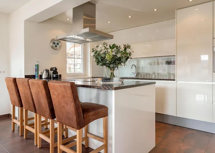 Schneeweiss מאוטרנדורף