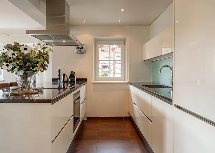 בקתה Schneeweiss מאוטרנדורף