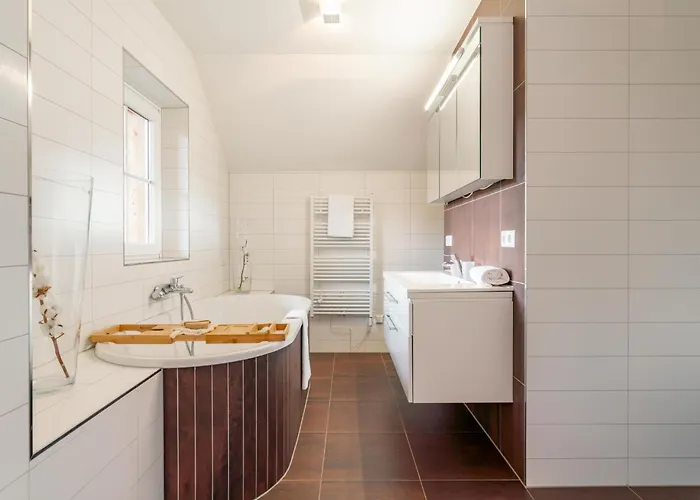 Schneeweiss מאוטרנדורף