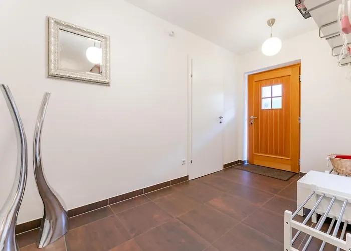 Schneeweiss בקתה